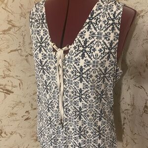 Elegant Blue and White Patterned Women's Top